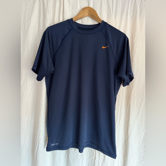 Set of 4 Nike dry fit mens T-shirts - Picture 7 of 8